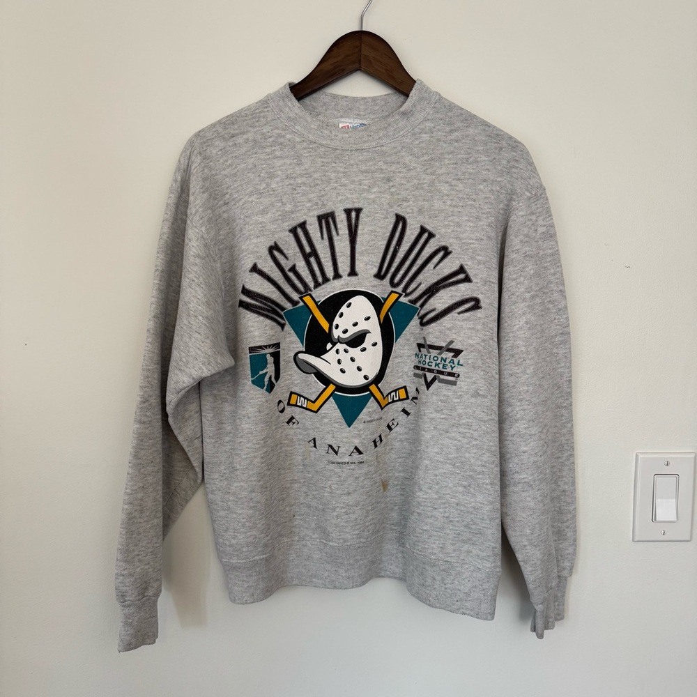 Vintage 1994 Mighty Ducks Gray Crewneck Sweatshirt (Inaugural Season)